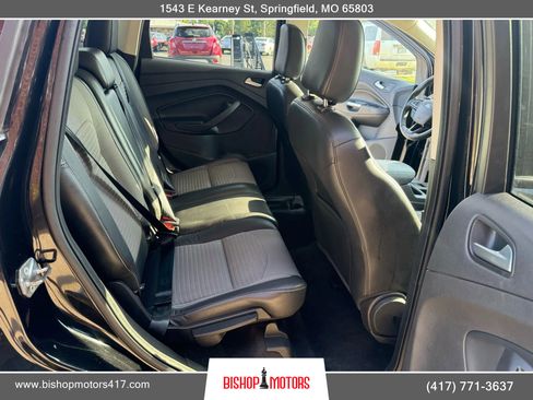 Used 2019 Ford Escape SE image 9