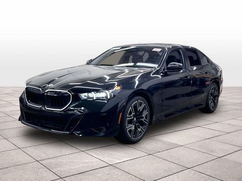 Used 2026 BMW 530i w/ M Sport Package RWD image 1