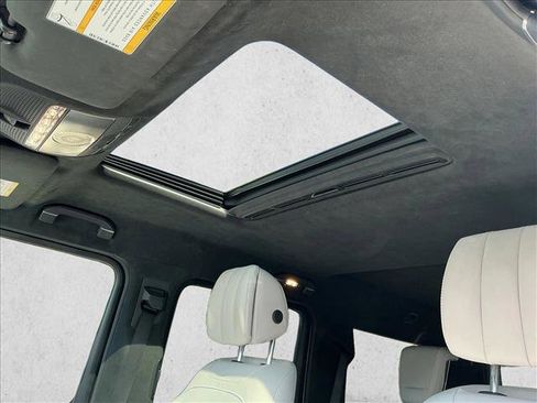 Used 2021 Mercedes-Benz G 550 image 13