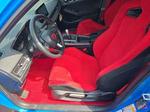 Used 2025 Honda Civic Type R image 3