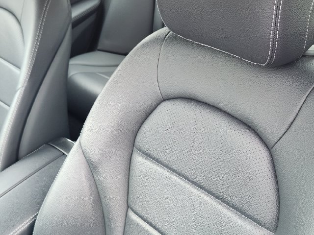 Used 2018 Mercedes-Benz C 300 4MATIC Sedan image 14