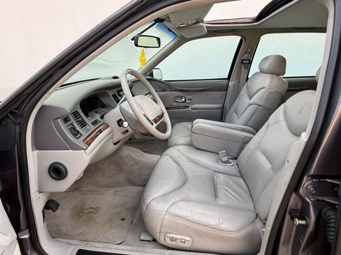 Used 1995 Lincoln Town Car Cartier RWD image 20