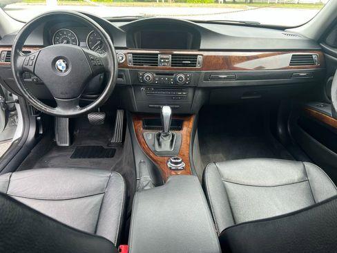 Used 2011 BMW 328i xDrive Sedan AWD/4WD image 7