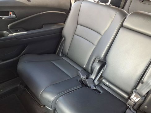 Certified 2022 Honda Pilot Special Edition image 23
