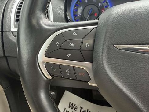 Used 2015 Chrysler 300 C w/ Harman/Kardon Audio Group RWD image 35