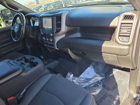 Certified 2024 RAM 2500 Tradesman w/ Chrome Appearance Group image 29