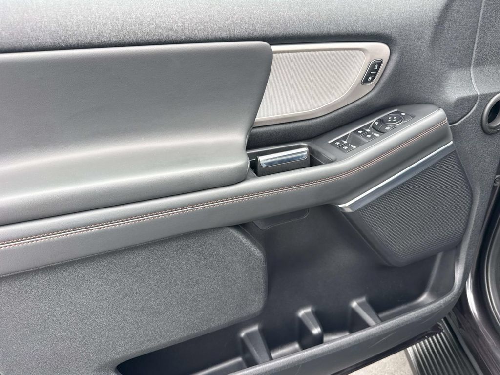 Certified 2025 Ford Expedition Max Active AWD/4WD image 21