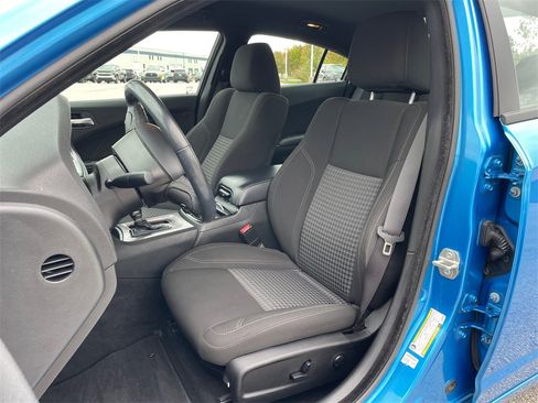 Used 2023 Dodge Charger SXT w/ Blacktop Package image 3