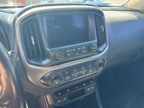 Used 2018 Chevrolet Colorado Z71 w/ Centennial Edition AWD/4WD image 12
