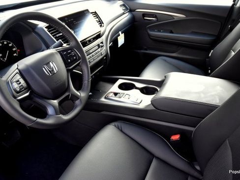 Used 2025 Honda Ridgeline RTL image 8