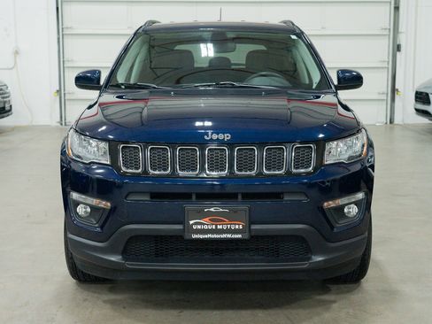 Used 2019 Jeep Compass Latitude w/ Popular Equipment Group image 2
