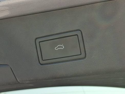 Used 2023 Volkswagen ID.4 S RWD image 32