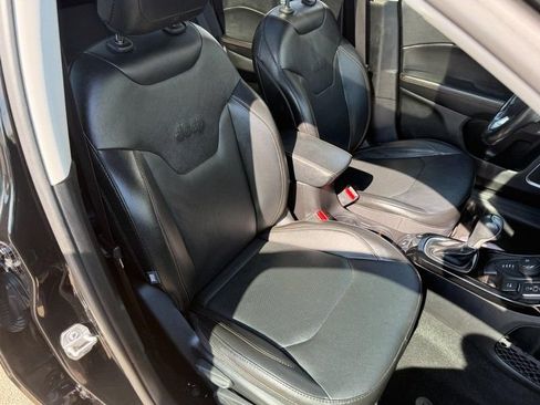 Used 2020 Jeep Compass Limited AWD/4WD image 11