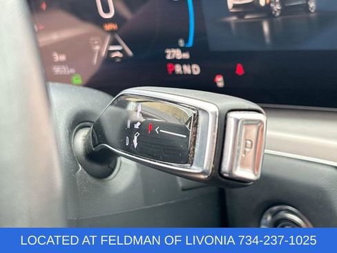 Used 2024 Cadillac Lyriq Luxury image 16