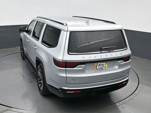 Used 2022 Jeep Wagoneer Series III image 19