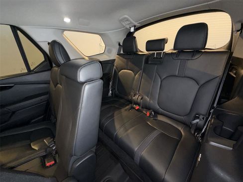 Used 2023 Honda Pilot Touring image 25