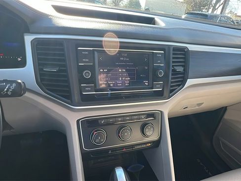 Used 2022 Volkswagen Atlas SE image 29