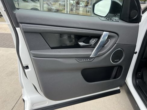 Used 2020 Land Rover Discovery Sport SE AWD/4WD image 14