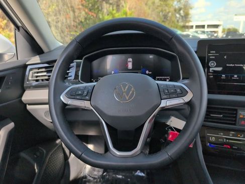 Used 2025 Volkswagen Jetta S image 21