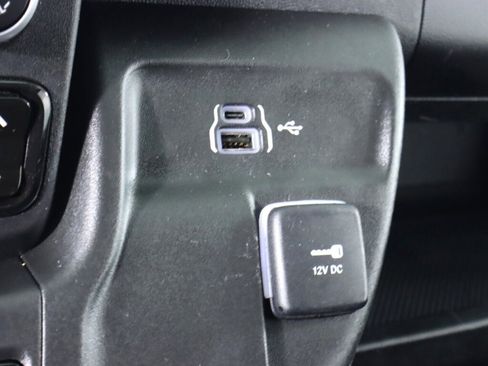 Used 2023 RAM ProMaster 2500 image 24