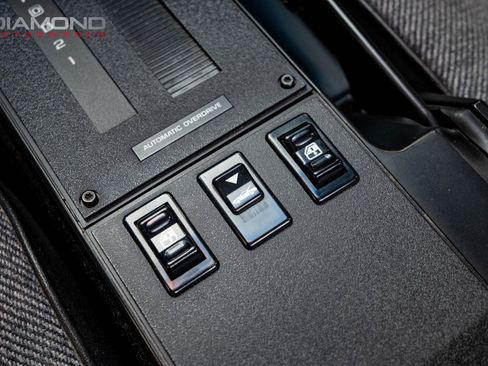 Used 1989 Chevrolet Camaro IROC-Z RWD image 79