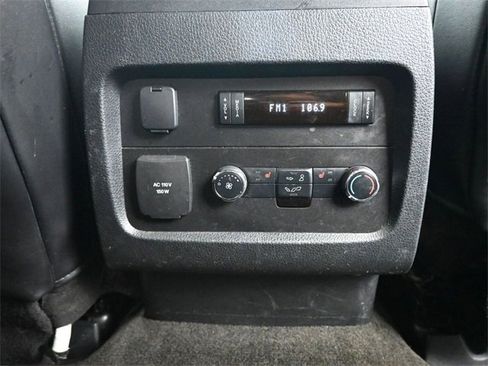 Used 2015 Lincoln Navigator Base image 26