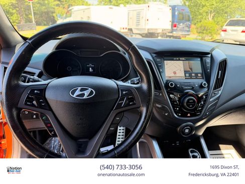Used 2016 Hyundai Veloster Turbo w/ Option Group 04 FWD image 10