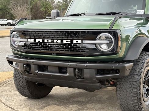Used 2023 Ford Bronco Wildtrak image 11