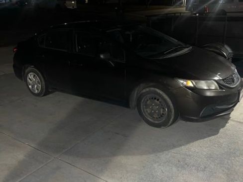 Used 2013 Honda Civic LX image 3