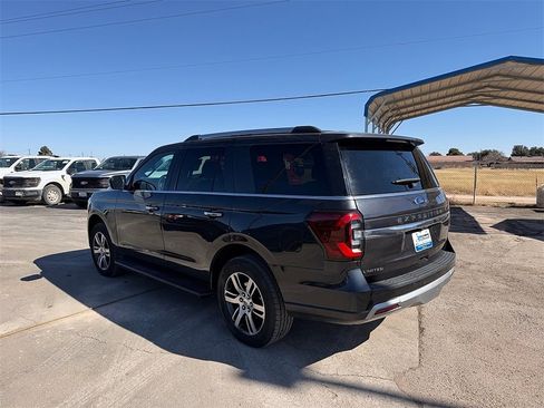 Used 2024 Ford Expedition Limited image 3