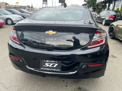 Used 2018 Chevrolet Volt LT w/ Comfort Package image 6