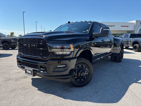 Used 2024 RAM 3500 Limited image 1