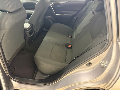 Used 2020 Toyota RAV4 LE FWD image 21