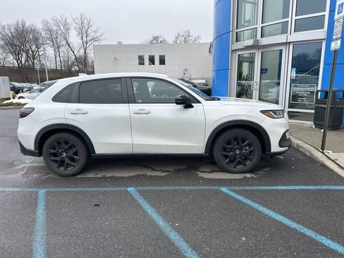 Used 2023 Honda HR-V Sport image 11