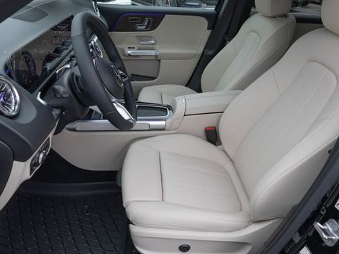 New 2026 Mercedes-Benz GLB 250 4MATIC image 15