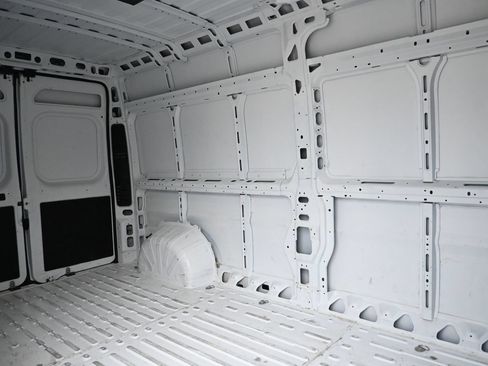 Used 2025 RAM ProMaster 2500 w/ Convenience Group FWD image 30