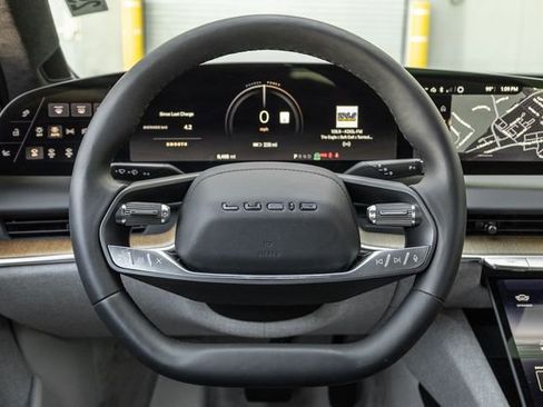 Used 2025 Lucid Air Pure image 8