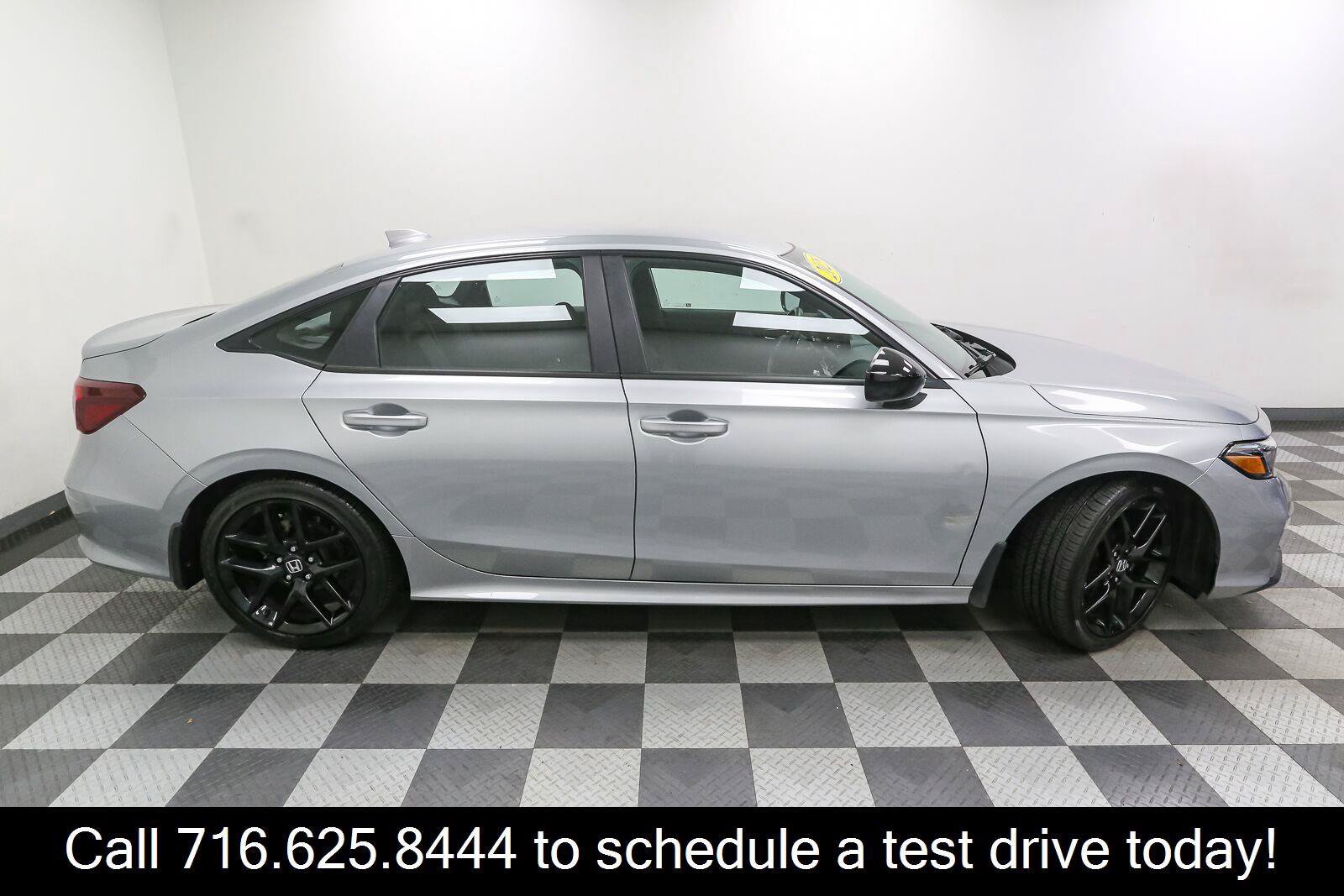 Used 2025 Honda Civic Sport image 7