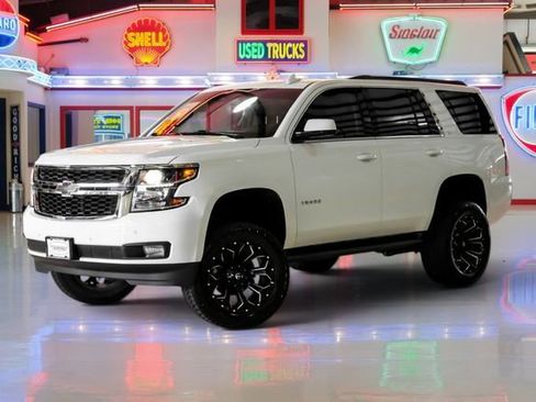 Used 2019 Chevrolet Tahoe LT AWD/4WD image 2