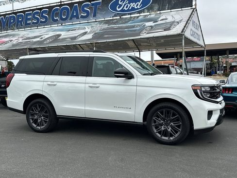 New 2027 Ford Expedition Platinum w/ Driver's Package AWD/4WD image 2