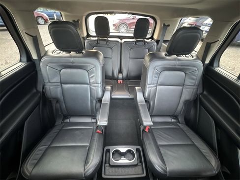 Used 2023 Lincoln Aviator Reserve w/ Equipment Group 201A image 23