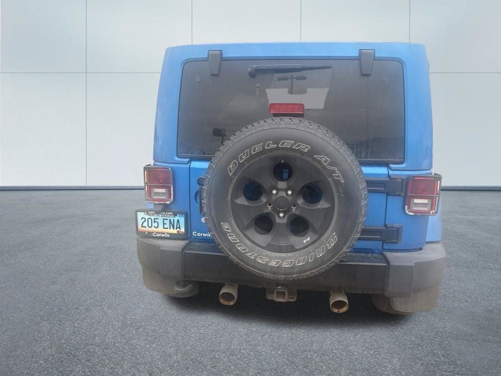 Used 2015 Jeep Wrangler Unlimited Sahara AWD/4WD image 5