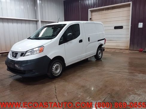 Used 2014 Nissan NV200 S w/ Back Door Glass Package image 4