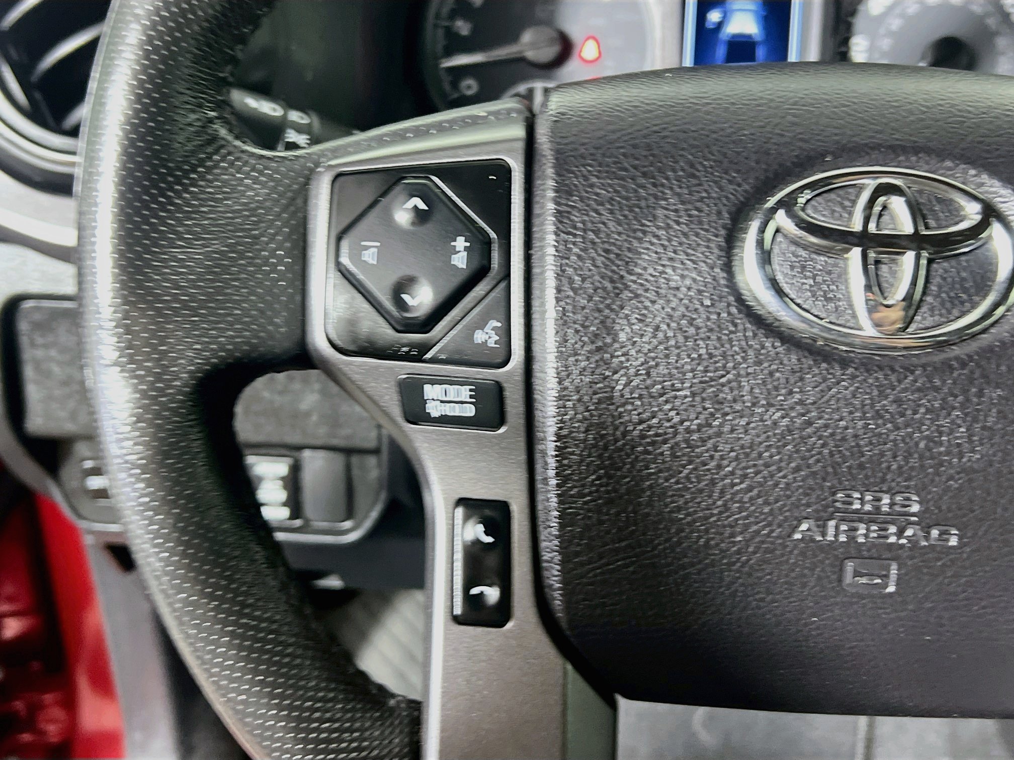 Used 2021 Toyota Tacoma TRD Sport w/ Technology Package RWD image 18