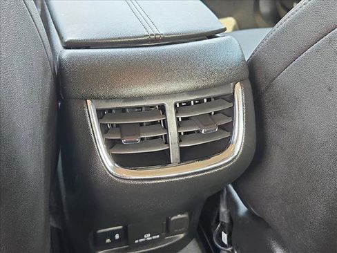 Used 2024 Chevrolet Malibu LT image 13