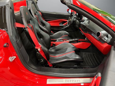 Used 2021 Ferrari F8 Tributo RWD image 17