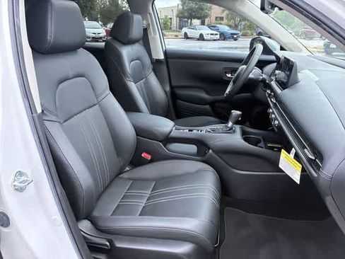 Certified 2024 Honda HR-V EX-L image 32