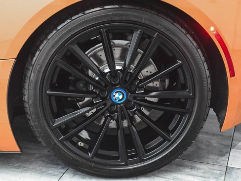 Used 2019 BMW i8 Coupe image 7