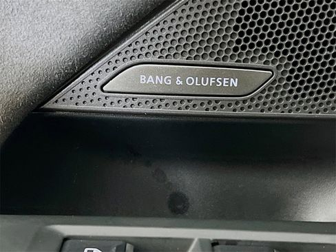 Used 2025 Audi S6 e-tron Premium Plus w/ Premium Plus image 19