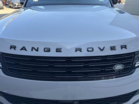 Used 2025 Land Rover Range Rover Sport Dynamic SE AWD/4WD image 11